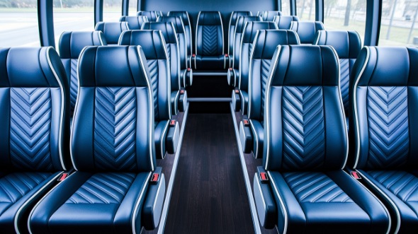 des moines 20 passenger minibus rental