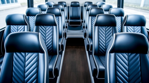 des moines 35 passenger minibus rental