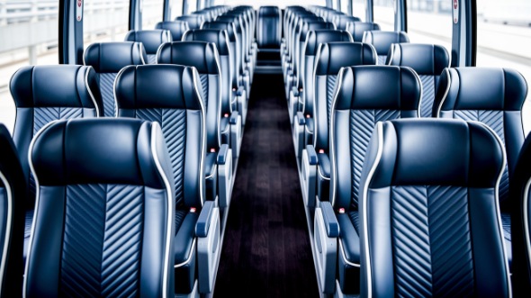 des moines 50 passenger charter bus rental