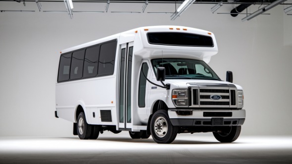 des-moines camp bus rentals